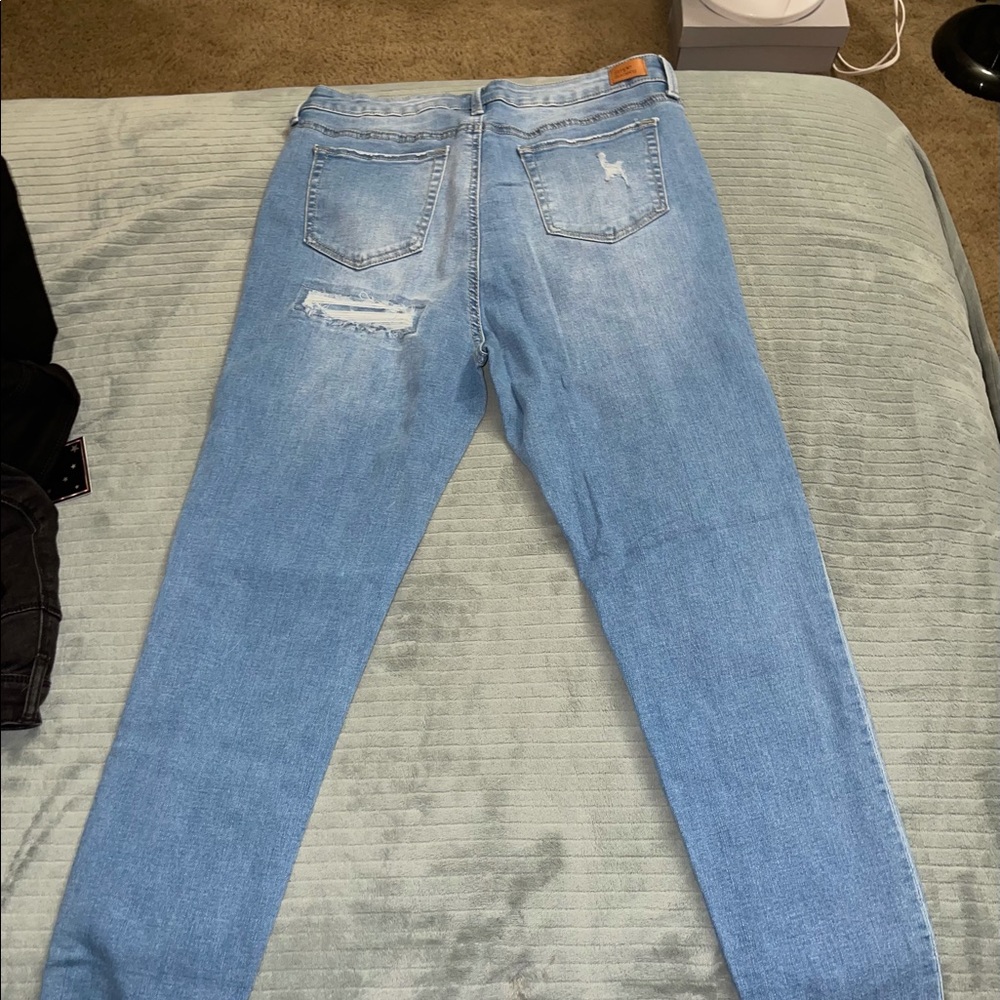 Super High Rise Ripped Jeans Size 9/10 - Picture 2 of 3